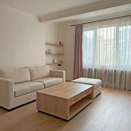 City Center Living In Yerevan Apartamento Exterior foto