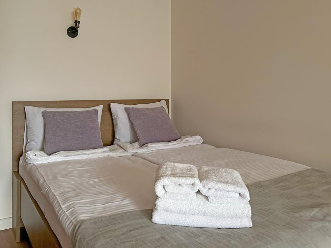 City Center Living In Yerevan Apartamento Exterior foto